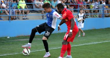 Stire din Sport : FC Viitorul, la a treia remiză consecutivă: 1-1 cu Dinamo!