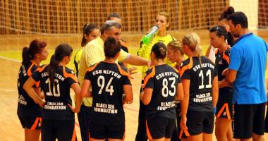 Stire din Sport : Liga Națională de handbal feminin, etapa a 13-a. Ultimul asalt din tur pentru CSU Neptun Constanța
