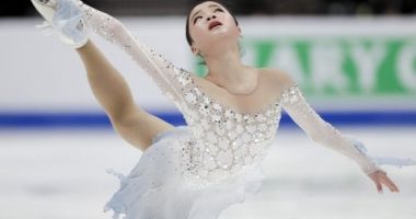 Stire din Sport : Scandal la Mondialele de patinaj. O sud-coreeancă acuză pe americanca Mariah Bell că a tăiat-o la picior
