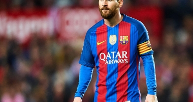 Stire din Sport : Fotbal / Messi se va căsători. Iată cum arată viitoarea soție a argentinianului