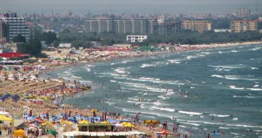 Stire din Social : Sezonul estival, în pericol! "Mai bine închidem tot și ne declarăm țară non-turistică"