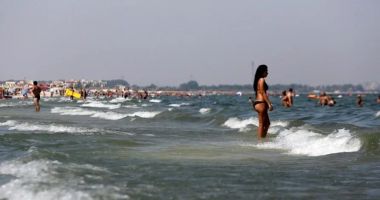 Stire din Social : Vreme caniculară sâmbătă pe litoral. Indicele temperatură umezeală (ITU) va depăși local pragul critic