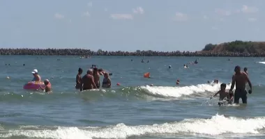 Stire din Social : Vacanțe accesibile pe litoral. Peste 80 de hoteluri intră în programul „Litoralul pentru Toți”
