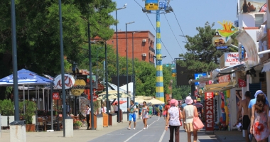 Stire din Social : Începe Litoralul pentru toți. Iată cât costă un sejur, la mare, în extrasezon