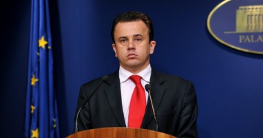 Pop: Nu există nicio decizie a Guvernului de a reduce salariile sau a face disponibilizări la Poștă