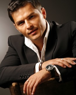Stire din Monden : Liviu Vârciu nu poate ierta infidelitățile Adelinei