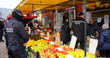 Stire din Eveniment : Poliția Locală, cu ochii pe tarabagiii din Tomis III