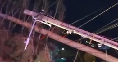 Stire din Eveniment : Mai multe localităţi au rămas fără curent electric și apă, din cauza viscolului
