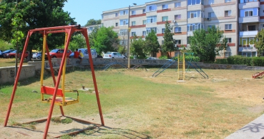 Locurile de joacă din Constanța, periculoase și mizerabile. Când vom deveni un oraș civilizat? - 5