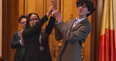 Stire din Cultură-Educație : Locul II la Cambridge Union pentru mirciștii calificați în finala din Marea Britanie