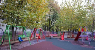 Stire din Eveniment : Scene șocante într-un loc de joacă din Constanța. Copil de 13 ani, bătut de un alt minor