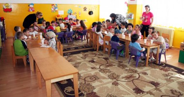 Stire din Social : Locuri de muncă în Germania  pentru educatoarele din Constanța