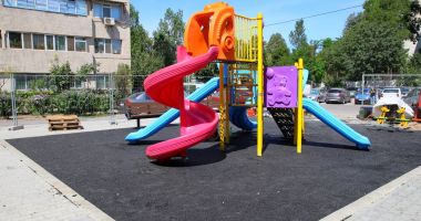 Stire din Social : Locuri noi de joacă, în Constanța
