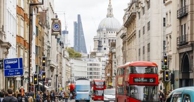 Stire din Eveniment : Ce se întâmplă cu românii din Marea Britanie, după Brexit. DECLARAȚIA SERII vine de la Londra