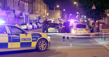 Stire din Actualitate : Marea Britanie: Cinci persoane rănite într-un atac cu acid la Londra
