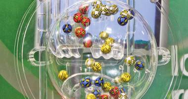 Stire din Social : LOTO. Report de peste 2,6 milioane euro la 6 din 49