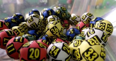 Stire din Social : Urmărește numerele câștigătoare la loto de duminică! Sunt reporturi uriașe!