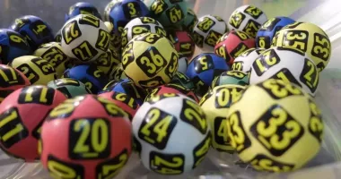 Stire din Actualitate : Loto 6/49 duminică 4 ianuarie 2026. Numerele câştigătoare de azi