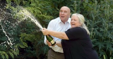 Au câștigat marele premiu la loto, dar au aruncat biletul. Cum au reușit să intre în posesia banilor - 3