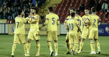 Stire din Sport : Fotbal U21: Selecționerul Cristian Dulca a stabilit lotul pentru debutul în preliminariile Euro 2017