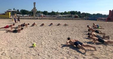 Stire din Sport : Loturile naționale de lupte ale României, în pregătire la Costinești