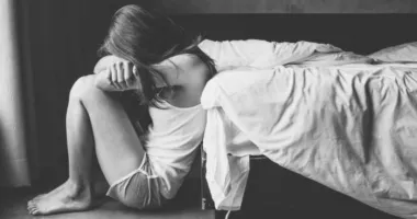 Stire din Eveniment : Tânăr de 21 de ani, reținut pentru trafic de persoane: ar fi exploatat o tânără prin metoda „lover boy”