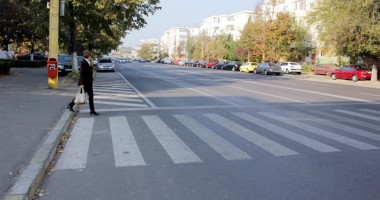 Lovită pe trecerea de pietoni