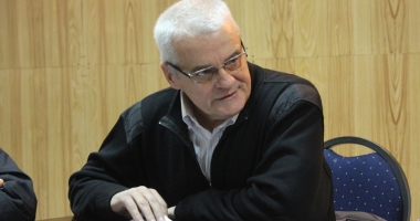 Stire din Sport : "Se bat precum chiorii, se înjură de mamă  și nu putem interveni!"