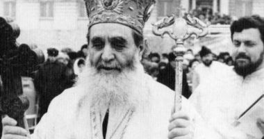 Stire din Cultură-Educație : Slujbă de pomenire pentru arhiepiscopul Lucian Florea, la două decenii de la deces
