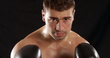 Stire din Monden : Lucian Bute  se însoară