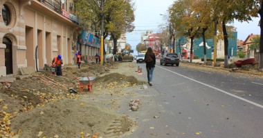 Stire din Social : Galerie FOTO. Constanța, plină de tranșee și mormane de pământ
