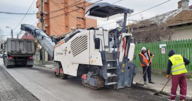 Stire din Eveniment : Lucrările de modernizare a carosabilului în cartierul Faleză Nord continuă