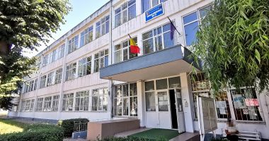 GALERIE FOTO. Lucrări de reamenajare la Școala Gimnazială Nr.37 Constanța