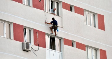 Stire din Social : Cum poți fi scutit de la impozitul pe apartament?
