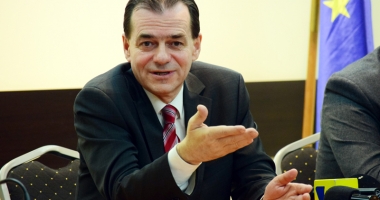 Stire din Politică-Administrație : "Candidez pentru a readuce PNL  pe primul loc în politica românească"