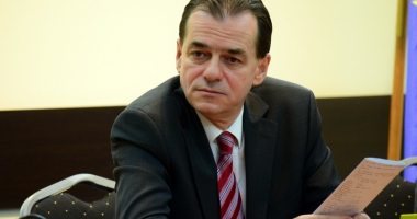Stire din Politică-Administrație : "PNL nu refuză guvernarea. Cea mai bună soluție, declanșarea alegerilor anticipate"