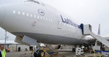 Stire din Economie : Lufthansa vânează corporatiștii din avion că să le furnizeze oferte personalizate