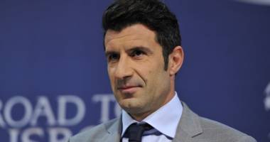 Stire din Sport : Figo s-a retras din cursa pentru președinția FIFA
