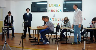"Lumea magică a teatrului",  în centrul de tineret din Poarta Albă - 3