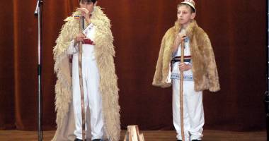 Stire din Cultură-Educație : Lumea magică a teatrului, la Școala Gimnazială nr. 1 Poarta Albă
