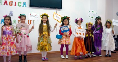 "Lumea magică a teatrului",  în centrul de tineret din Poarta Albă - 2