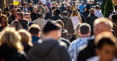 Stire din Actualitate : Aproape 3.000 de angajaţi, concediaţi pentru că nu s-au vaccinat