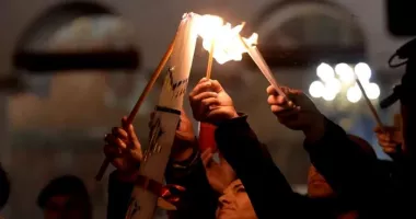 Stire din Actualitate : Lumina Sfântă va ajunge anul acesta în România printr-un "culoar special"