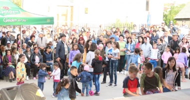 Cum s-au distrat locuitorii de "Zilele Comunei Lumina" - 4