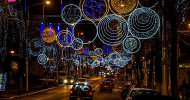 Imagini de poveste! Au fost aprinse luminițele în Constanța. Cum s-a pregătit orașul pentru Crăciun - 5
