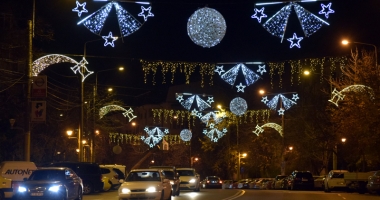 Sărbători de vis la Constanța. Mii de luminițe, brad uriaș în Parcul Tăbăcărie și cadouri speciale pentru toți copiii - 2