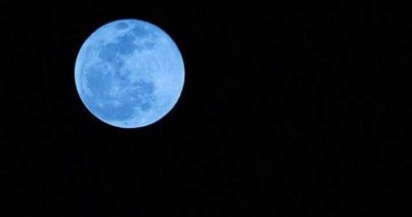 Stire din Diverse : FENOMEN ASTROLOGIC RAR: Astăzi vom putea vedea LUNA ALBASTRĂ