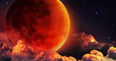 Stire din Social : Super Luna sângerie a lupului, duminică noaptea. Eclipsa totală de Lună, vizibilă luni dimineață în România