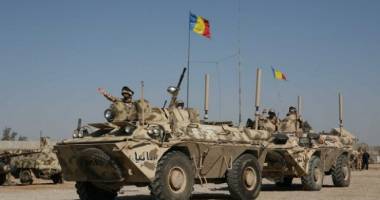 Stire din Eveniment : Trei militari români au fost răniți în Afganistan, în urma exploziei unei mașini-capcană
