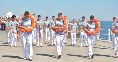 Luptă împotriva submarinului și lansări de torpile, de Ziua Marinei - 12